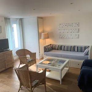 Vue Sur Mer , Cancale France